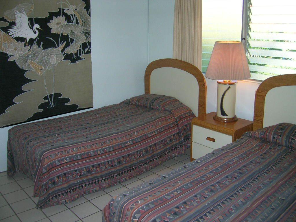 Lahaina Shores Beach Resort Room photo